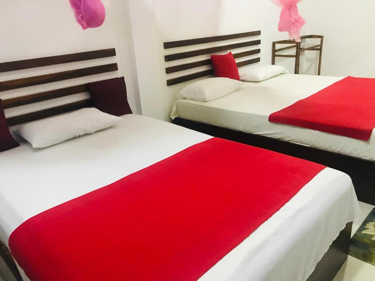 Geethani Tourist Home 폴로나루와 외부 사진