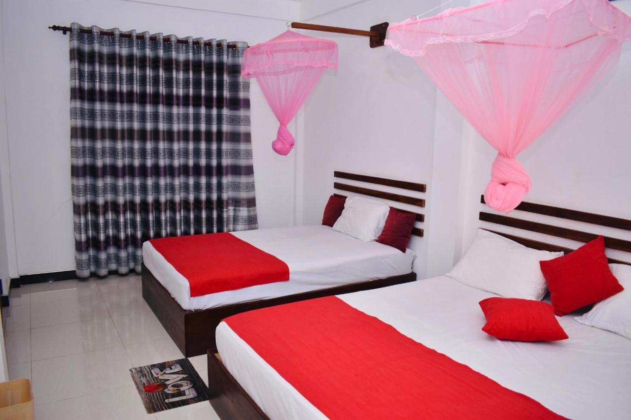 Geethani Tourist Home 폴로나루와 외부 사진