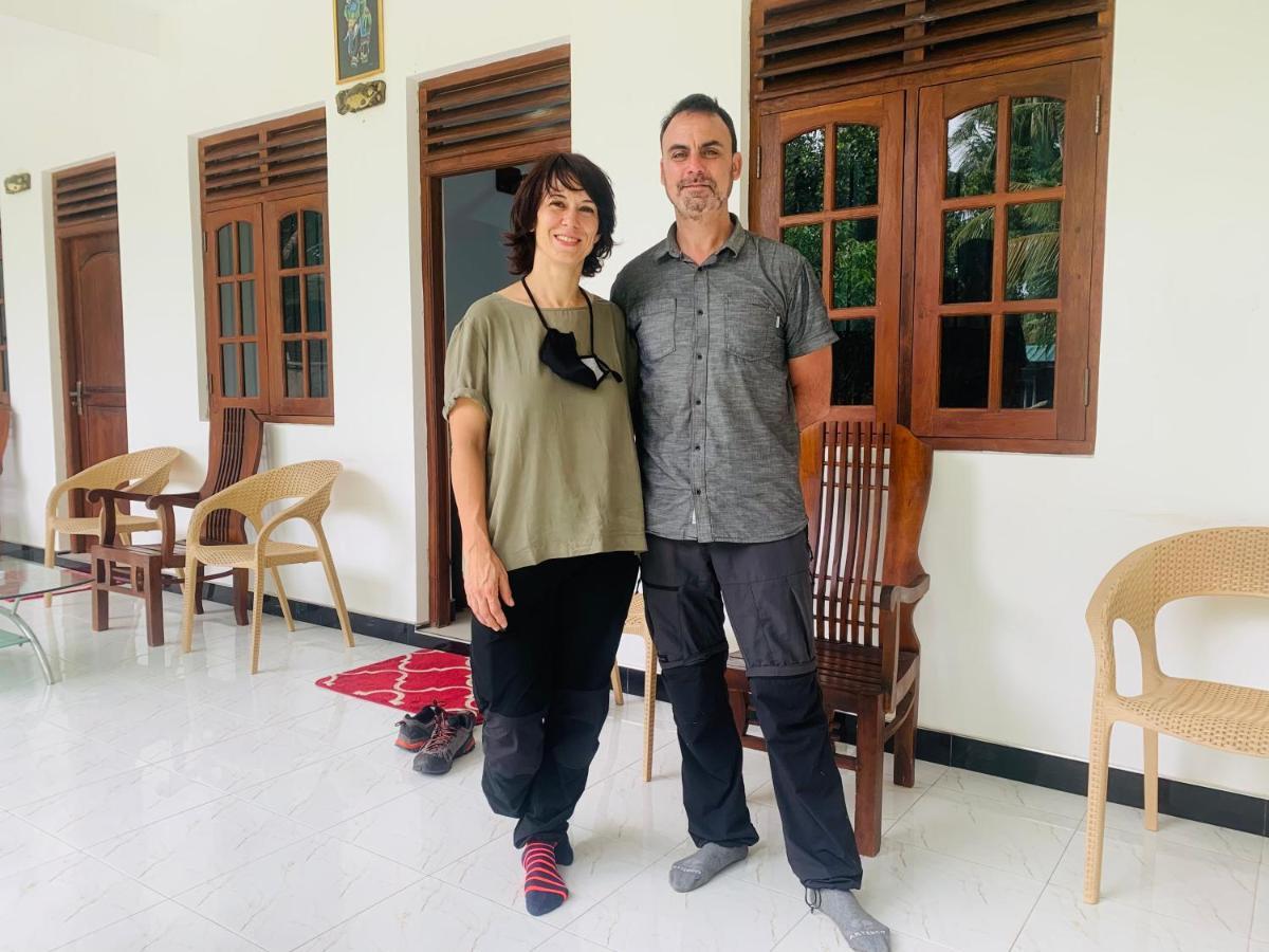Geethani Tourist Home 폴로나루와 외부 사진