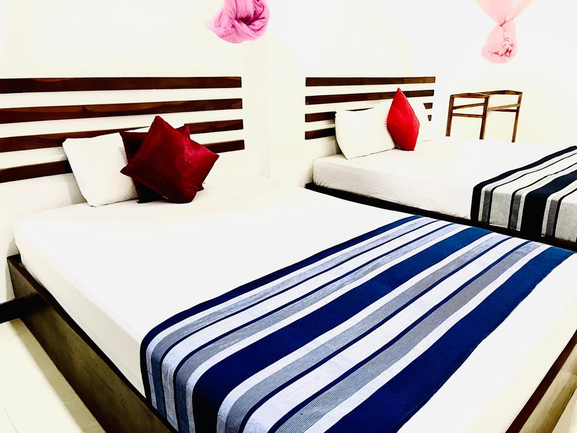 Geethani Tourist Home 폴로나루와 외부 사진