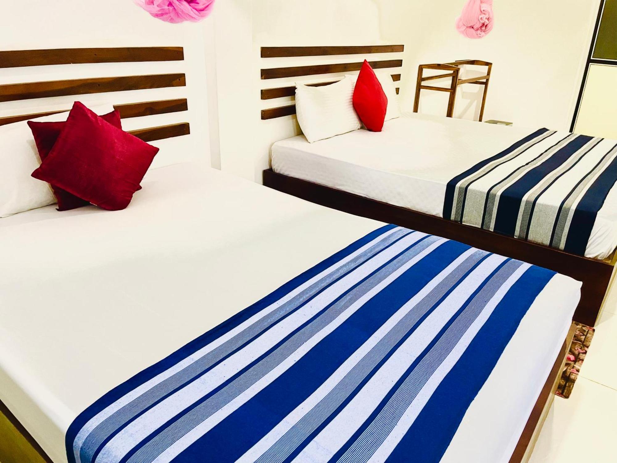 Geethani Tourist Home 폴로나루와 외부 사진