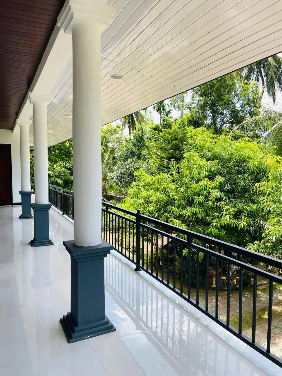 Geethani Tourist Home 폴로나루와 외부 사진