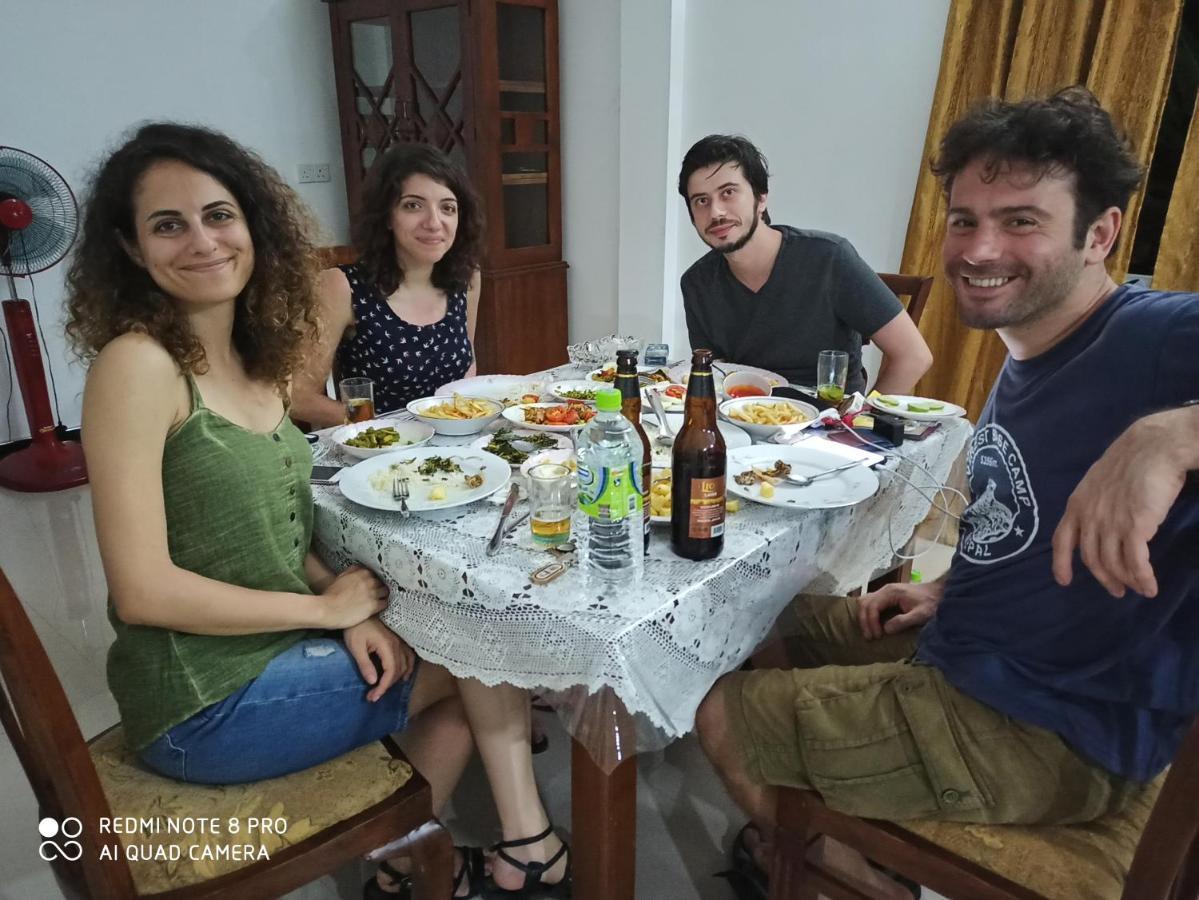 Geethani Tourist Home 폴로나루와 외부 사진